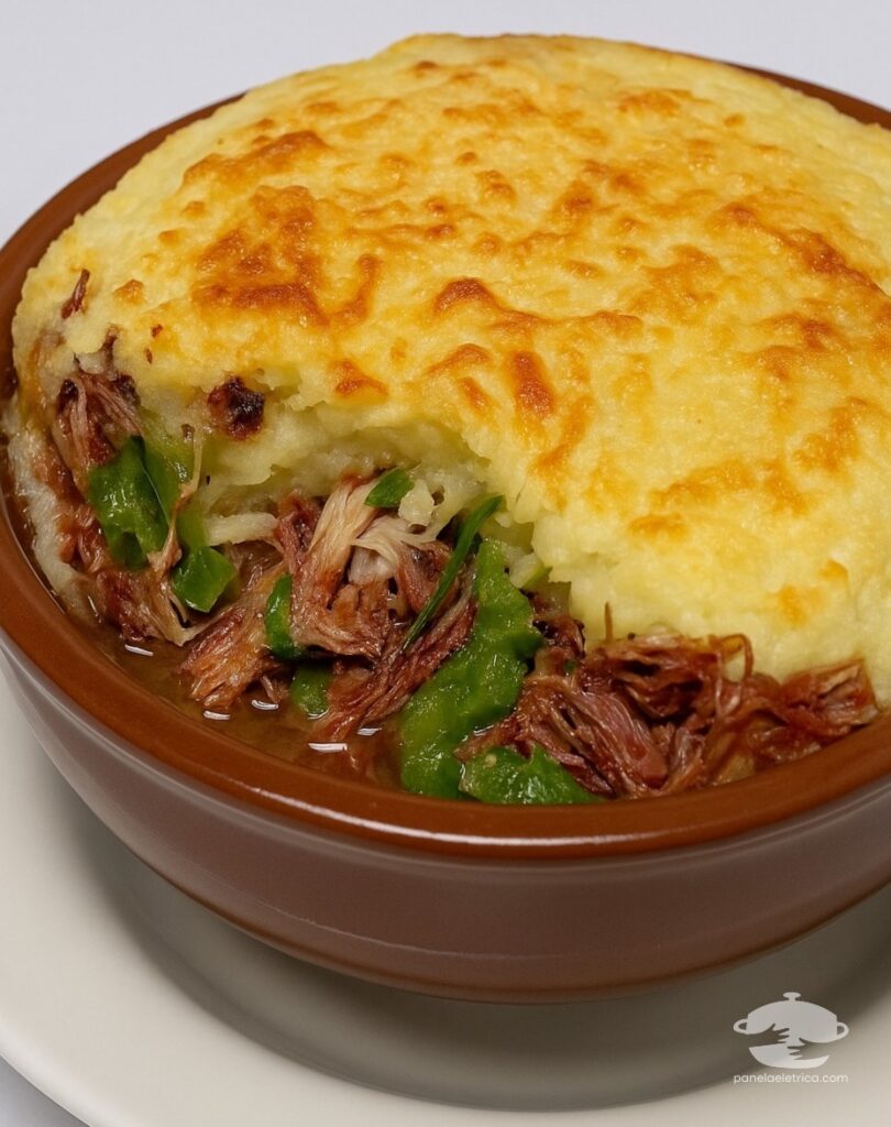 Escondidinho de Mandioca com Carne Seca